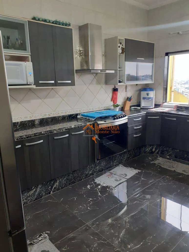 Imagem Sobrado com 4 dormitórios à venda, 265 m² por R$ 800.000,00 - Cidade Jardim Cumbica - Guarulhos/SP