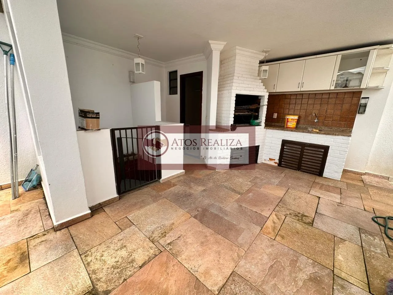 Imagem Compre residência em altíssimo Padrão próximo a marajoara.