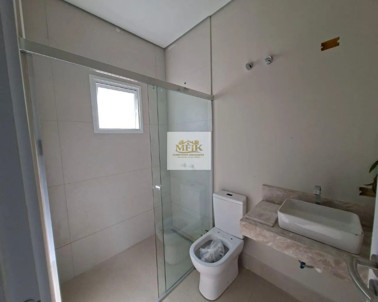 Imagem CASA COM 3 SUITES A VENDA NO ATAMI