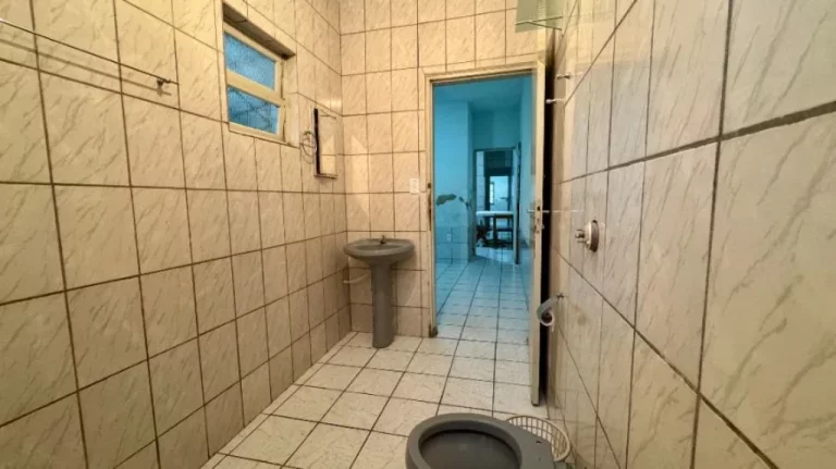 Imagem CASA COM 127 m² - MARACANÃ - PRAIA GRANDE SP