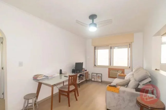 Imagem Apartamento com 2 dormitórios para alugar, 68 m² por R$ 3.338,00/mês - Jardim Botânico - Porto Alegre/RS