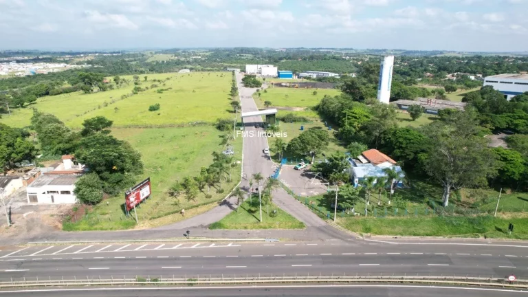 Imagem Lote com 3.693m² na SP-101