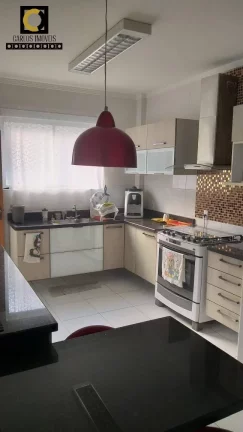 Imagem Casa impecável na Vila Belmiro em Santos com 146m² Sò 892 mil