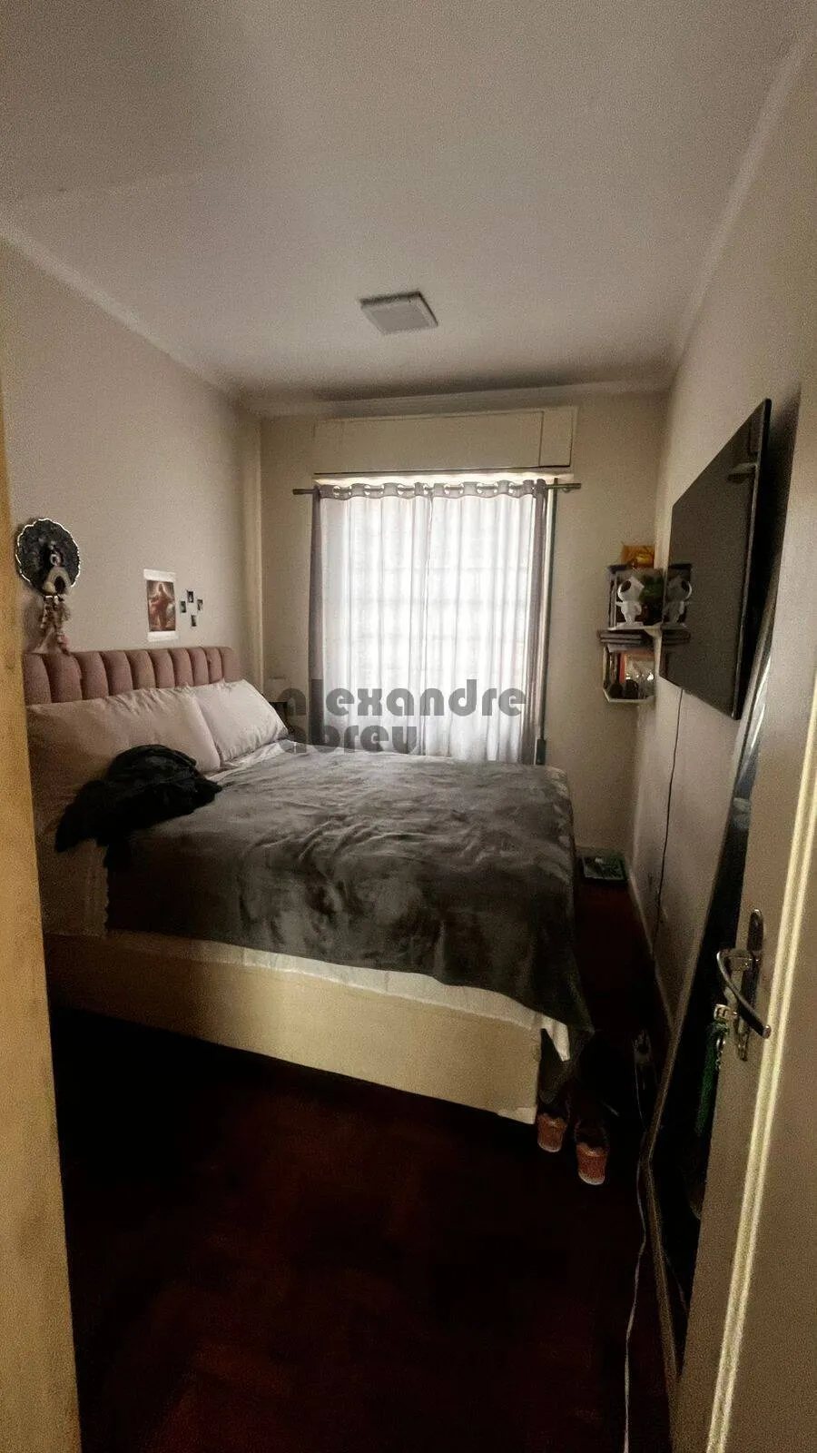 Imagem Casa com com 4 dormitórios próximo ao parque Ibiraquera.