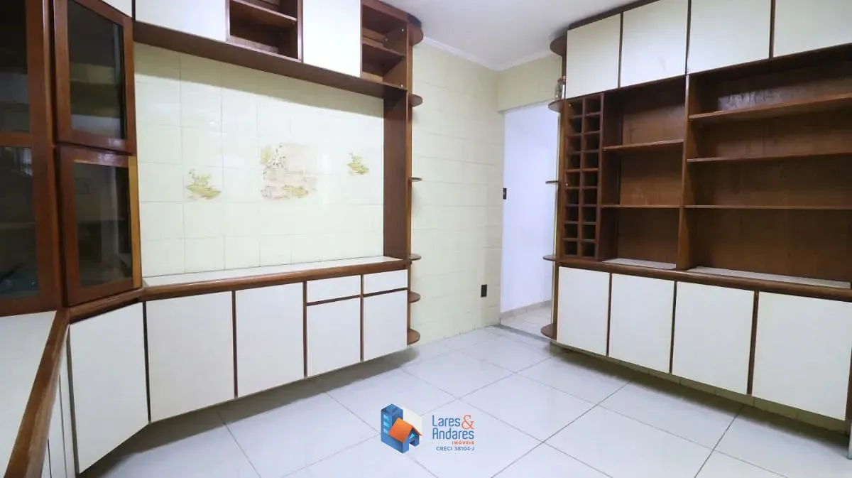 Imagem Casa para venda em Bortolândia com 4 quartos, sendo 1 suíte, 188m²