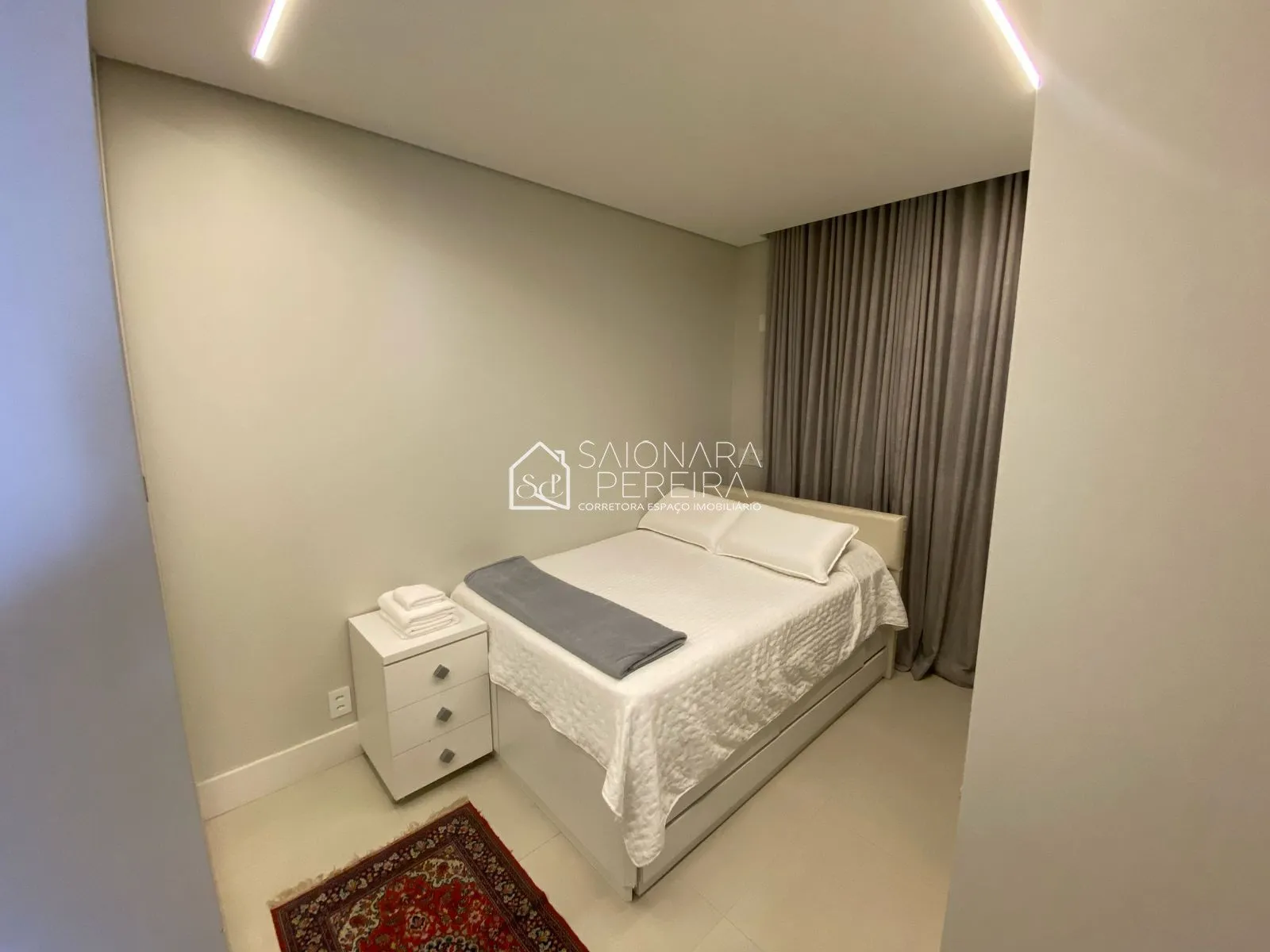 Imagem D/ONE - APARTAMENTO 2 DORMITÓRIOS SENDO 1 SUÍTE - CENTRO - FLORIANÓPOLIS