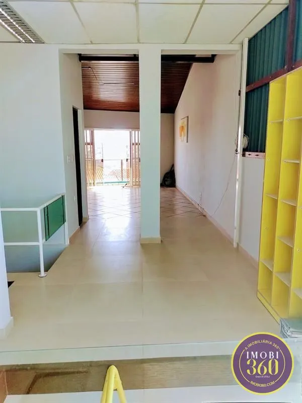 Imagem Sobrado Triplex à Venda com 3 Dormitórios, Suíte e Salão de Festas Exclusivo