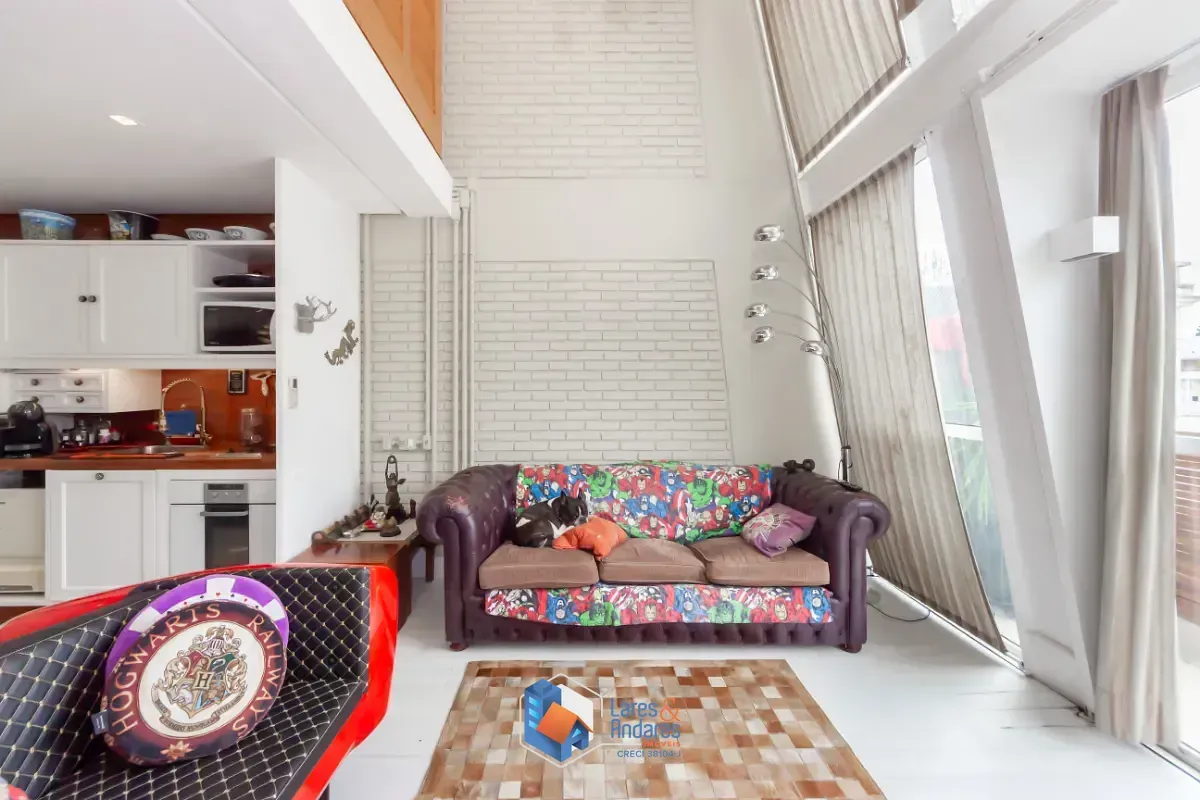Imagem Cobertura para venda em Cerqueira César com 2 quartos, sendo 2 suítes, 110m²