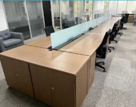 Imagem Andar Comercial de Alto Padrão com 10 Vagas de Garagem na Vila Olímpia, São Paulo-SP