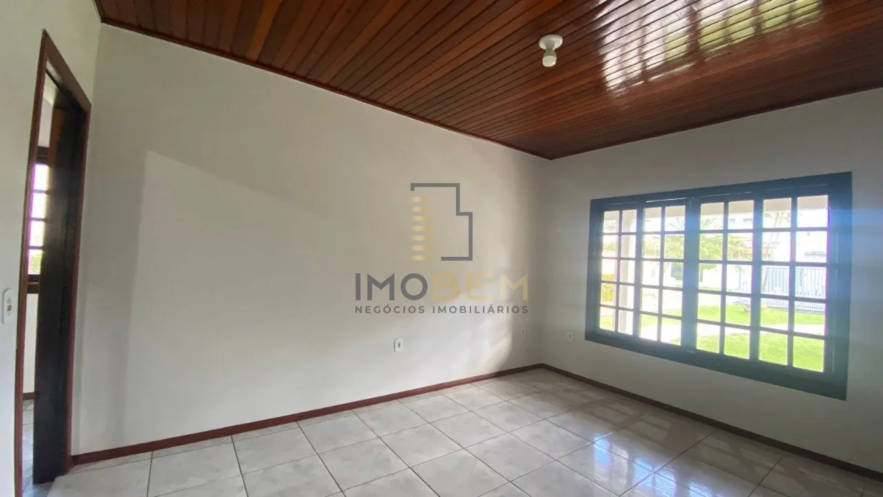 Imagem Um verdadeiro oásis no coração da cidade.

Imagine morar em uma casa espaçosa, cercada por área...