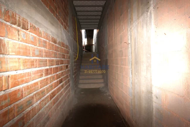 Imagem PRÉDIO RESIDENCIAL PARA 12 APARTAMENTOS E COBERTURA