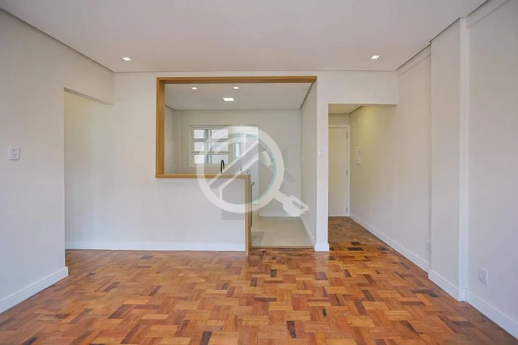 Imagem Apartamento a venda com 2 quartos no bairro Moinhos/Floresta. Desfrute de um ambiente renovado na Av...