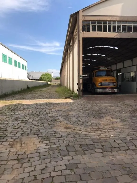 Imagem Pavilhão para Venda - 1650m², 0 dormitórios, Anchieta