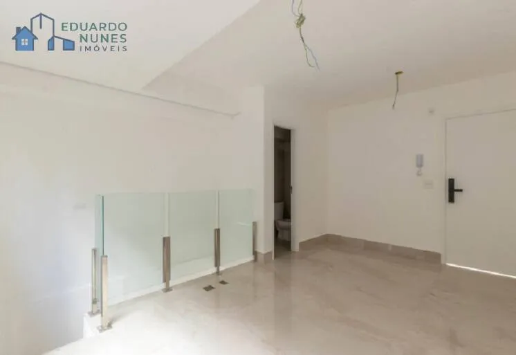 APARTAMENTO DUPLEX COM 03 QUARTOS, 03 VAGAS NO BARRO PERTO