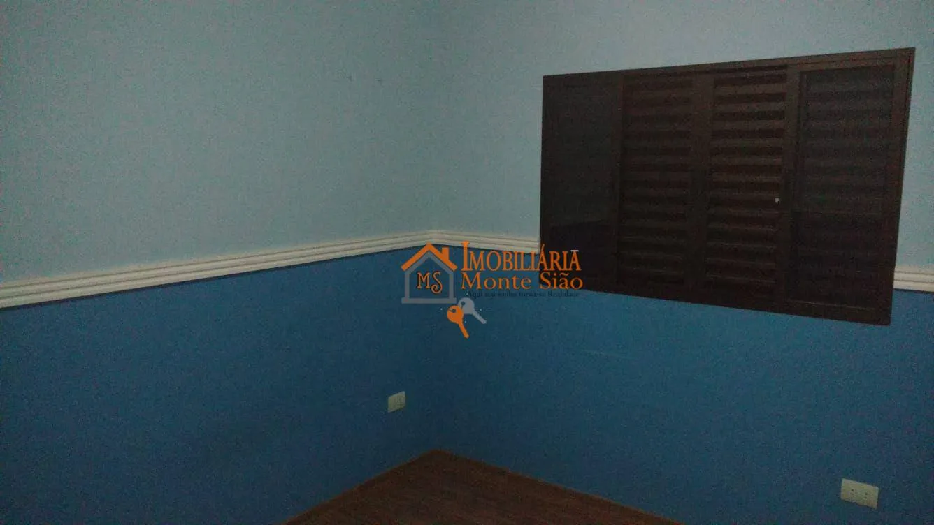 Imagem Sobrado com 3 dormitórios à venda, 203 m² por R$ 700.000,00 - Jardim São João - Guarulhos/SP