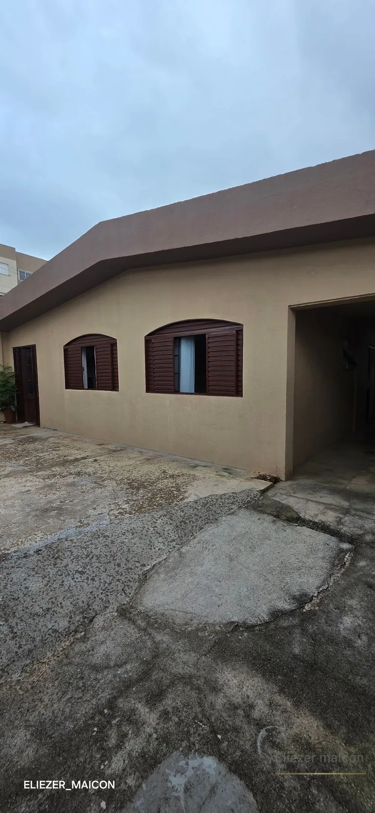 Foto do imóvel Casa à Venda com 4 quartos no bairro conjunto habitacional em Poços de Caldas