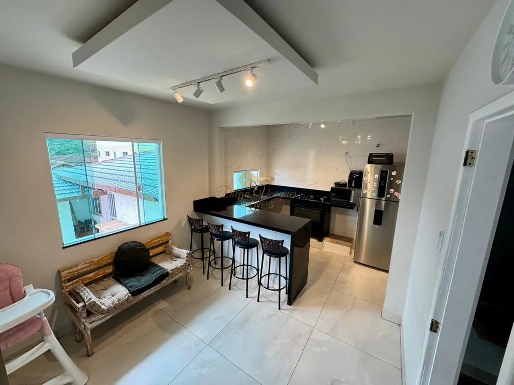 Imagem Casa para Venda em Teresópolis / RJ no bairro Pimenteiras