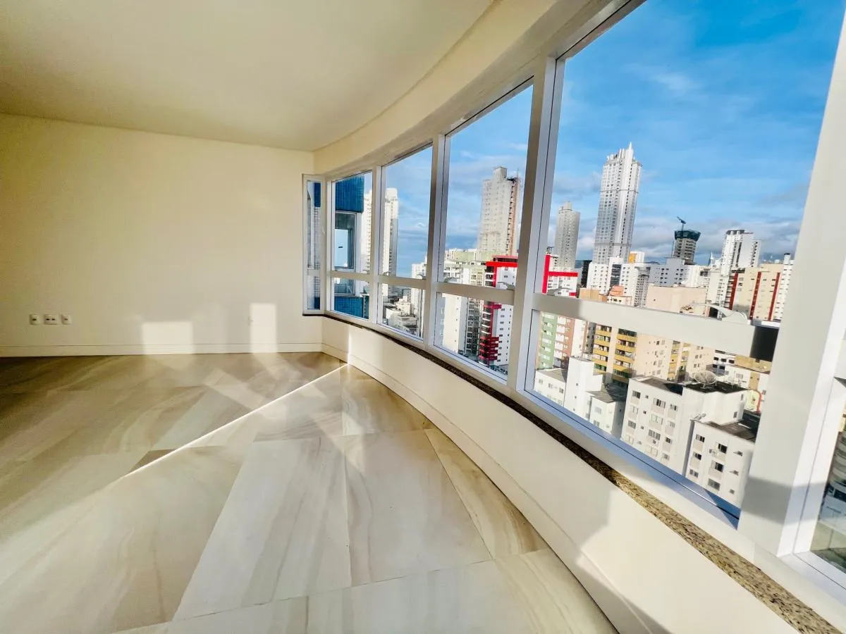 Imagem Apartamento Zona Central para Venda em Balneário Camboriú, CENTRO, 3 dormitórios, 3 suítes, 4 banheiros, 2 vagas