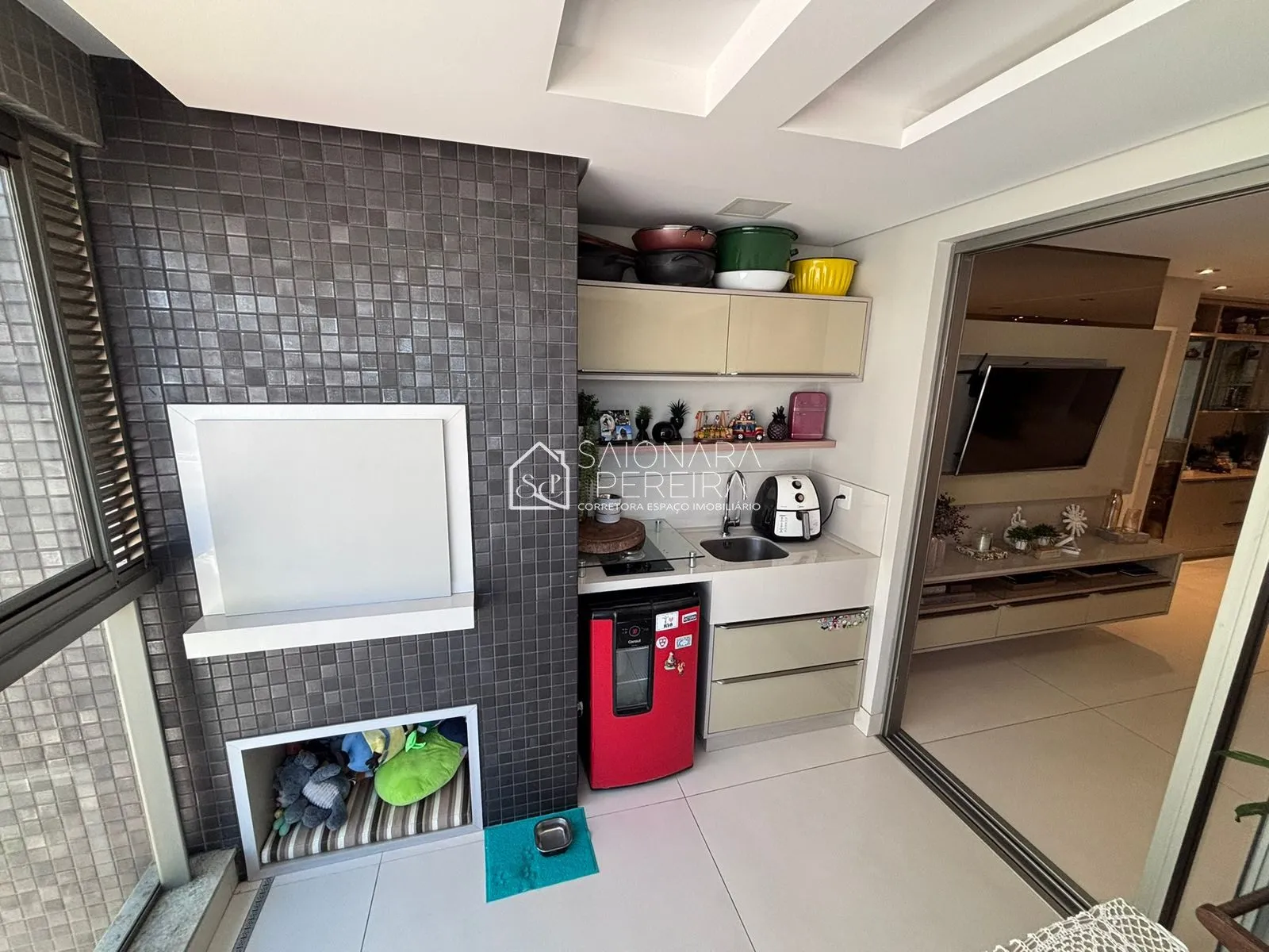 Imagem Apartamento MOBILIADO com 3 suítes e vista para o mar à venda no bairro Estreito, Florianópolis