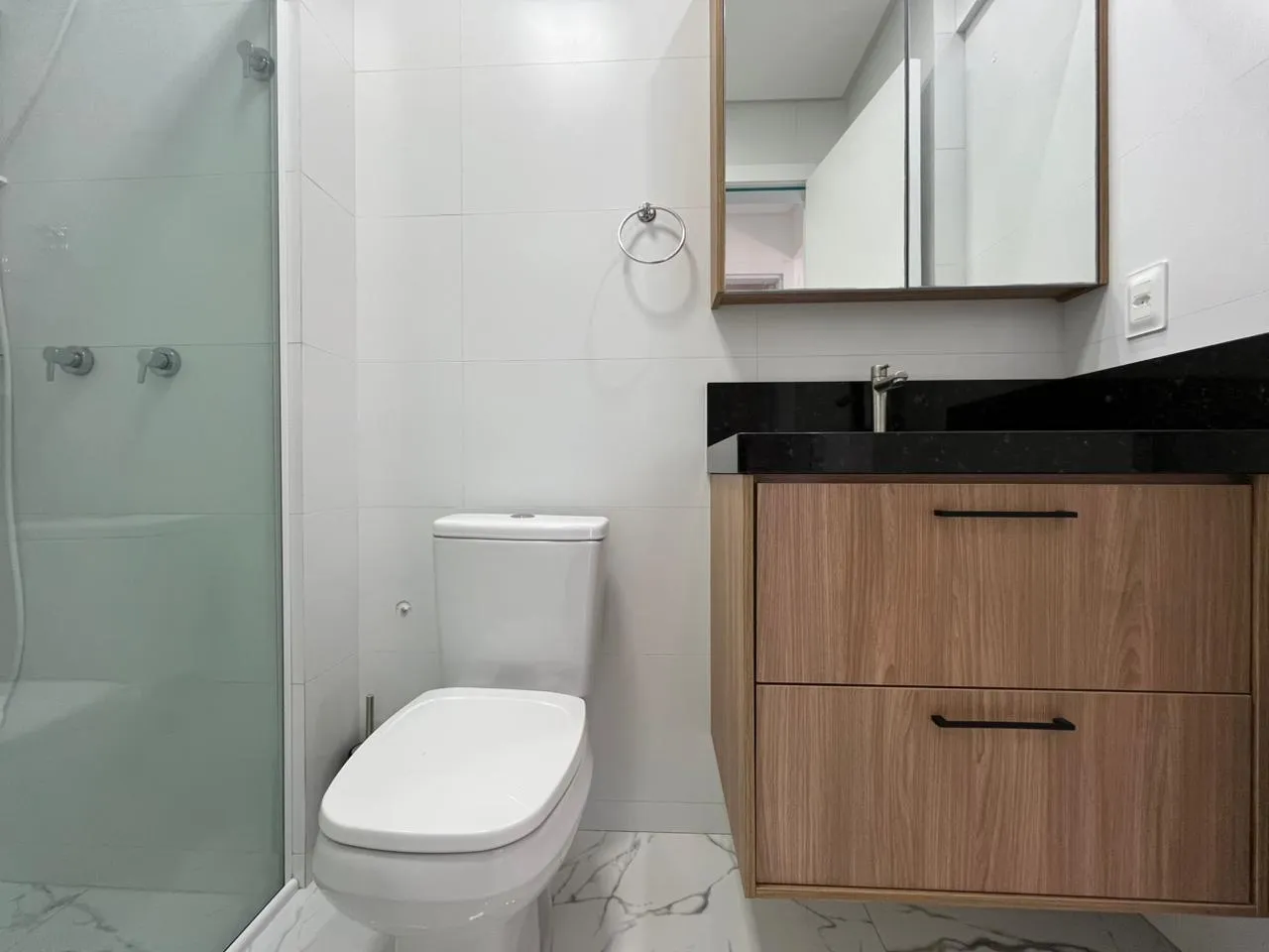 Imagem Apartamento com vista para o mar à venda com 68m2 por R$ 996.600,00