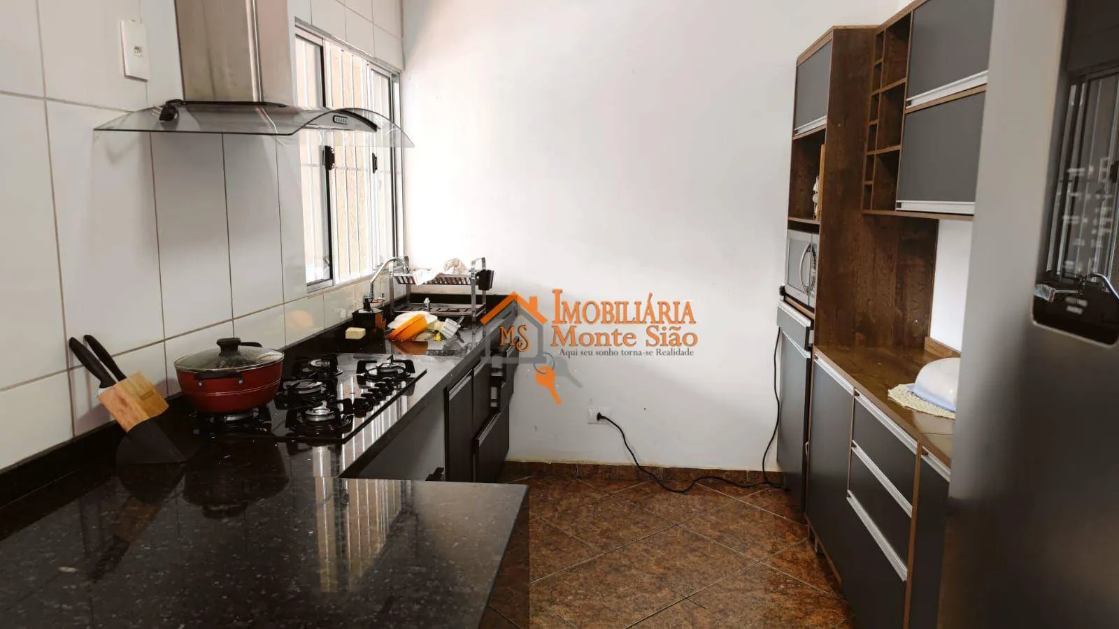 Imagem Sobrado à venda com 3 casas, 250 m² por R$ 450.000 - Parque Primavera - Guarulhos/SP