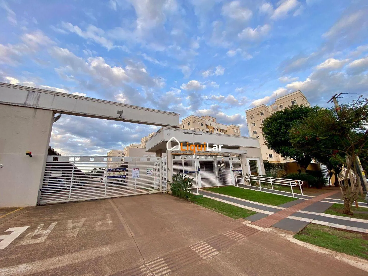 Imagem Apartamento à Venda no Piazza do Bosque com Suíte, Sacada, Cozinha Planejada e Lazer Completo