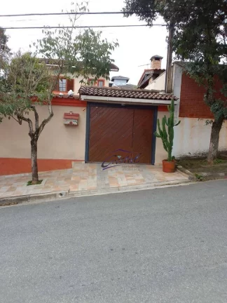 Imagem Casa 5 dorms, 3 suites, Piscina