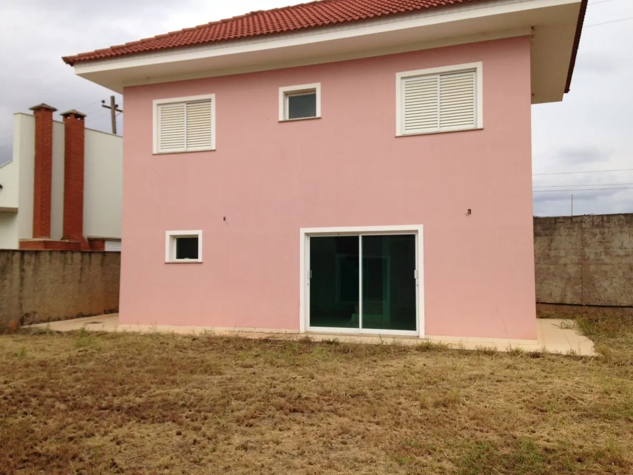 Imagem Casa Sobrado de 400m², Localizada no Condomínio Residencial Vivendas do Lago - SOROCABA/SP!