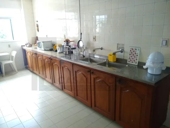 Imagem CASAL IMÓVEIS VENDE APARTAMENTO ED CRISTO REI 4 SUÍTES + 2 VGS 360 M2