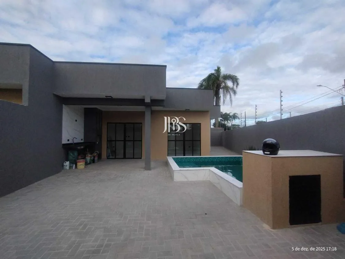 Imagem CASA NOVA COM PISCINA À VENDA NO JARDIM DAS PALMEIRAS EM ITANHAÉM