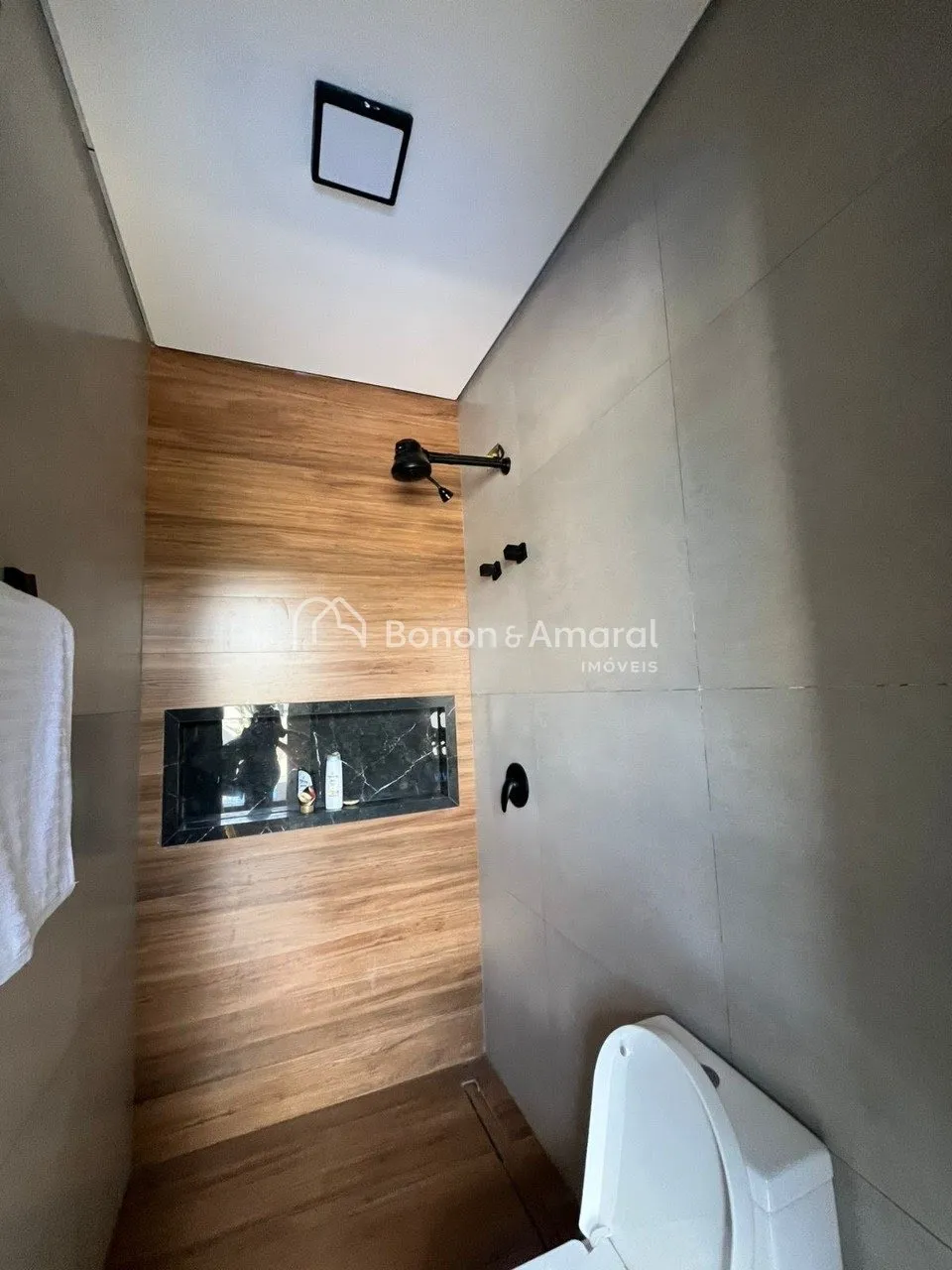 Imagem Sobrado à venda com 3 quartos no Condomínio Terras da Estância em Paulinia - SP