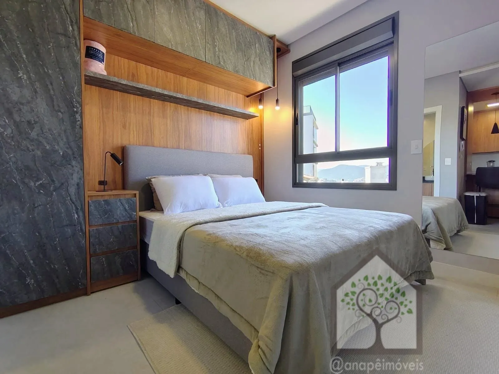Imagem Studio Mobiliado 22m² na Carvoeira, Próximo à UFSC - Pronto para Morar ou Investir