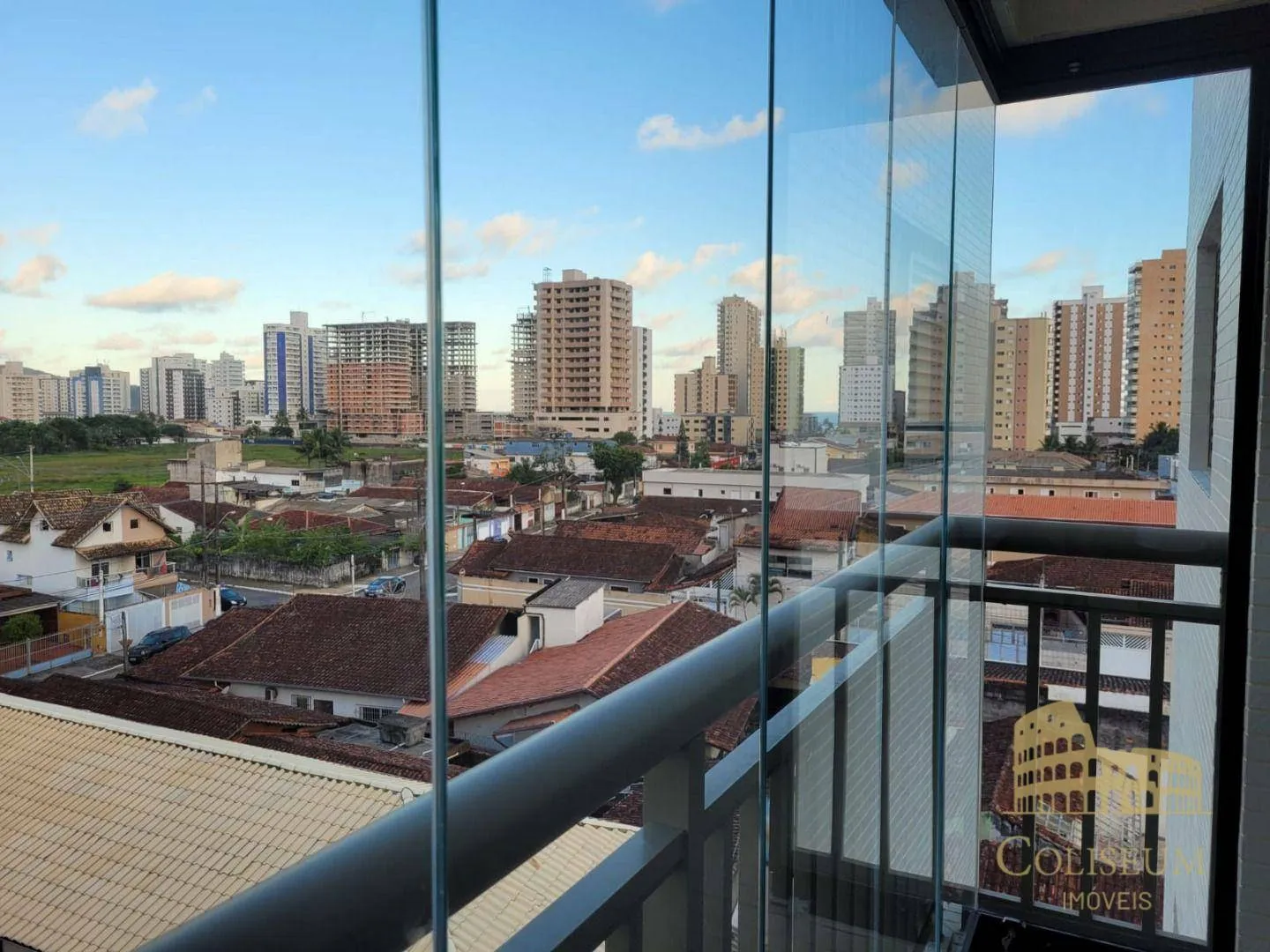 Foto do imóvel Apartamento com 2 dormitórios para alugar, 61 m² por R$ 3.200,00/mês - Aviação - Praia Grande/SP
