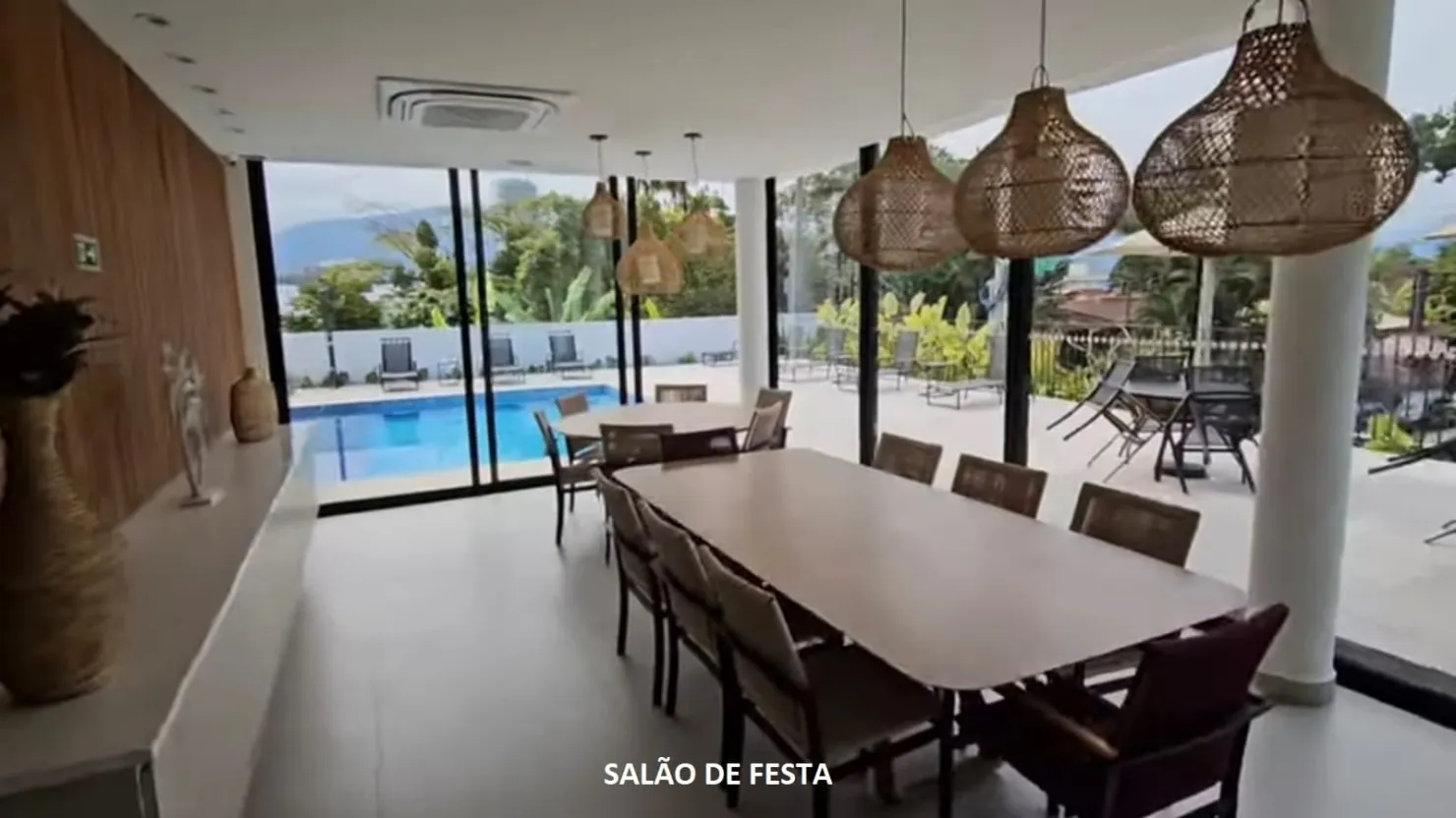 Imagem Casa em Condomínio com 2 Suítes Planejada e Mobiliada, com Lazer Completo e Localização Privilegiada no Itaguá
