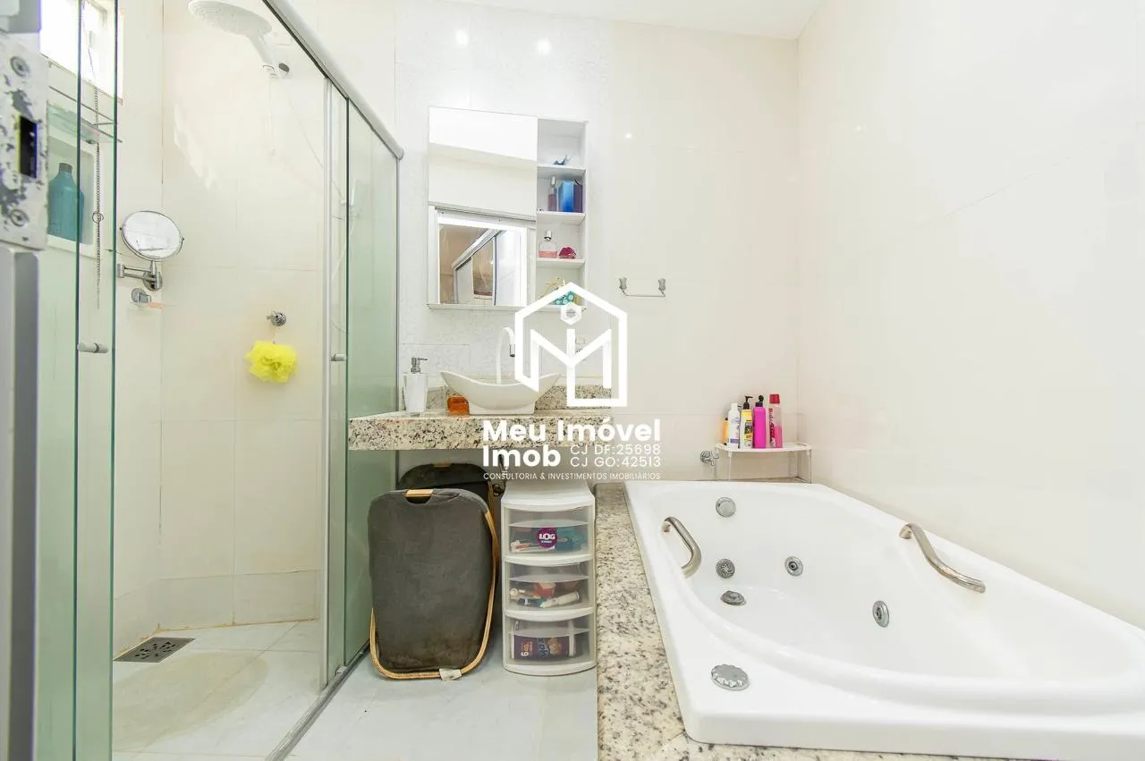 Imagem Casa 3 Quartos 3 Suítes 4 Vagas 204m² Arniqueiras/DF