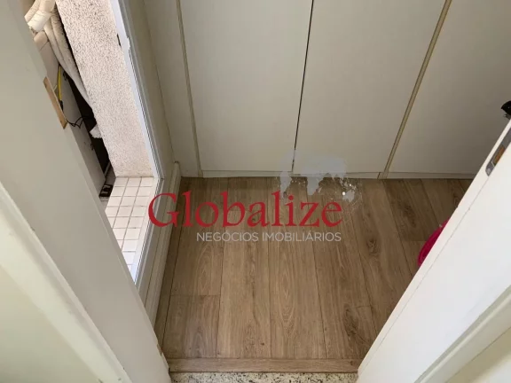 Imagem Apartamento de 3 dormitórios e 2 vagas demarcadas no bairro Ponta da Praia em Santos por R$1.170.000,00