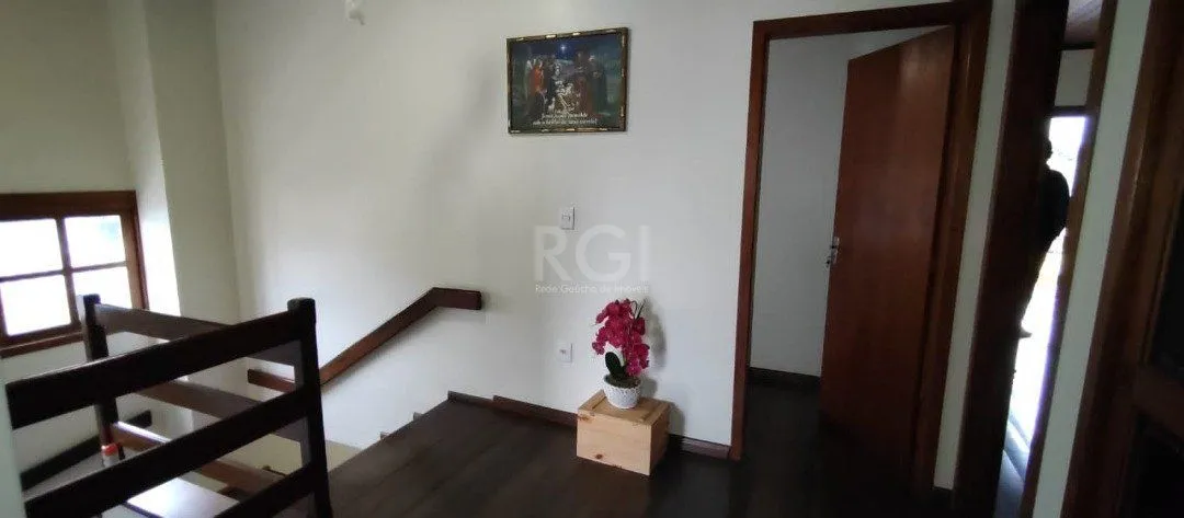 Imagem Casa para Venda - 180m², 4 dormitórios, sendo 1 suites, 3 vagas - Campo Novo