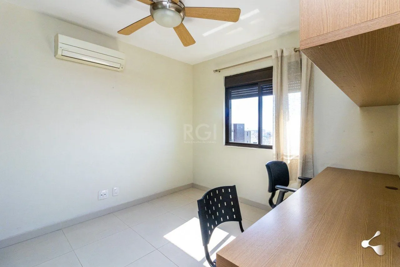 Imagem 195m churrasqueira, 3 suites, 4 vagas semimobiliado no bairro Rio Branco, Poa/RS