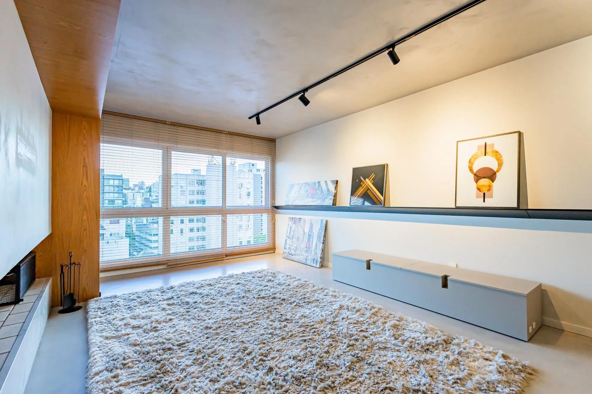 Imagem Espetacular apartamento finamente decorado e mobiliado por arquiteto renomado com 3 vagas próx. Rua Nova Iorque