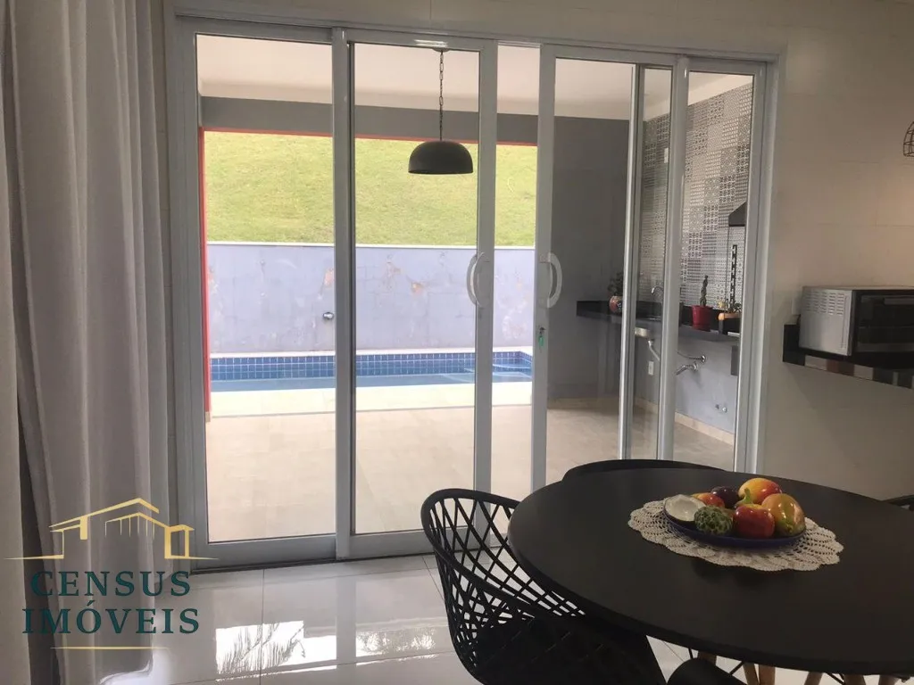 Foto do imóvel: Casa à venda em condomínio com 3 suítes e 175m² em Vinhedo-SP, no Condomínio Morada do Bosque. em Condomínio Residencial Morada do Bosque