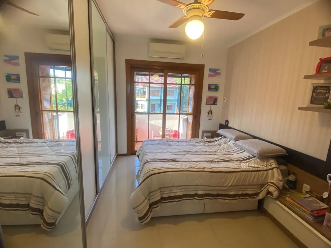 Imagem Excelente apartamento 3 dormitórios sendo 01 suíte, Sacada e com Òtima Posição Solar