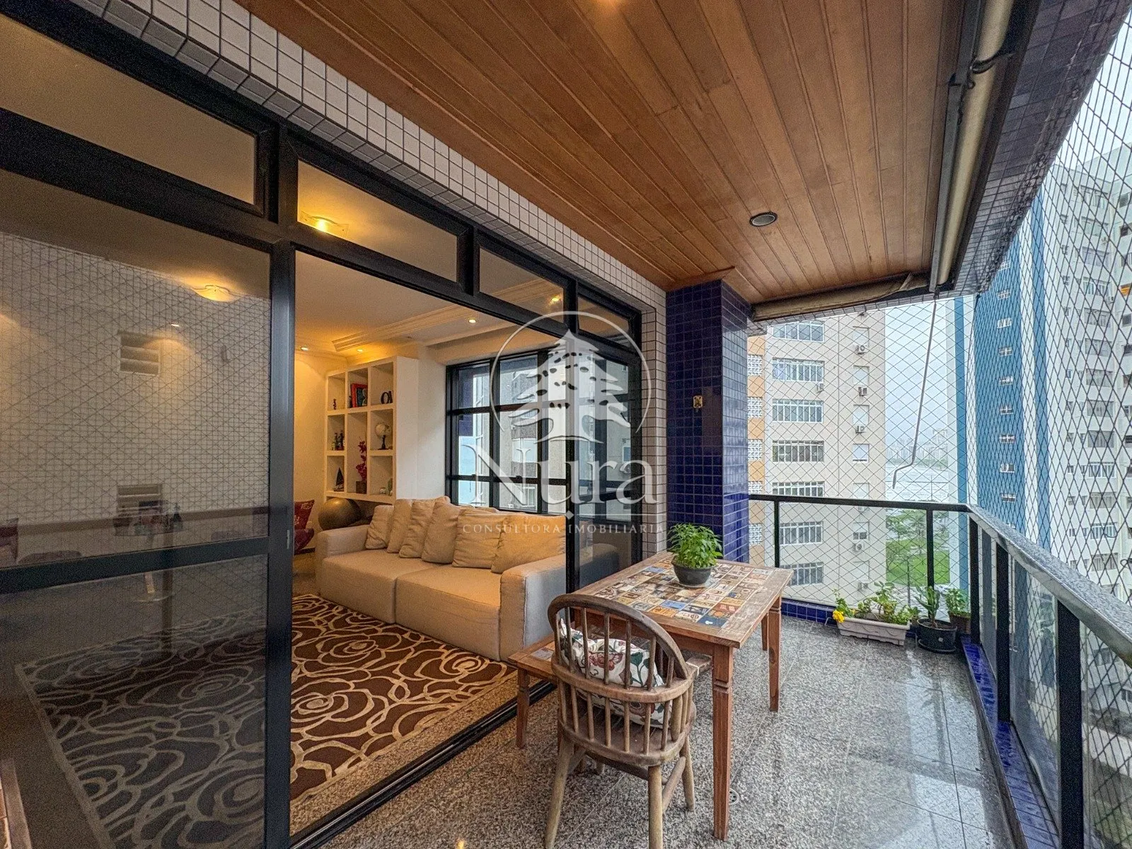 Imagem Apartamento de 3 quartos, 177m² no bairro Ponta da Praia, em Santos