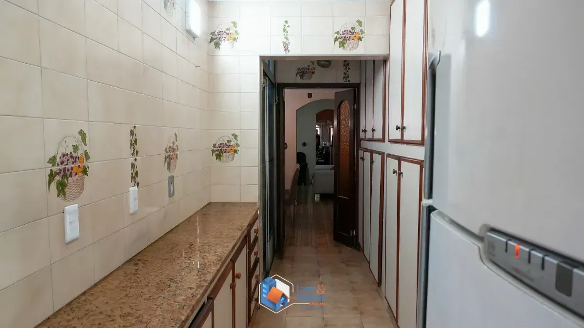 Imagem Sobrado para venda em Vila Madalena com 3 quartos, sendo 1 suíte, 322m²