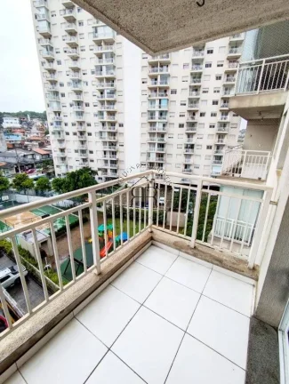 Imagem Apartamento de 33m², com 1 dormitório, sala com sacada, cozinha, banheiro com box de vidro e 1 vag...