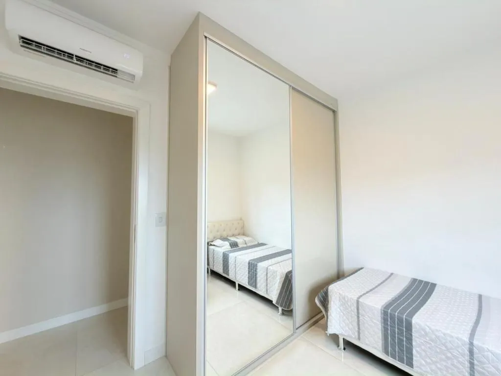 Foto do imóvel: Apartamento 2 Dormitórios - Bairro Zona Nova em Rua Venancio Aires
