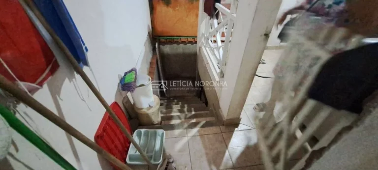Imagem Casa e Ponto Comercial à Venda