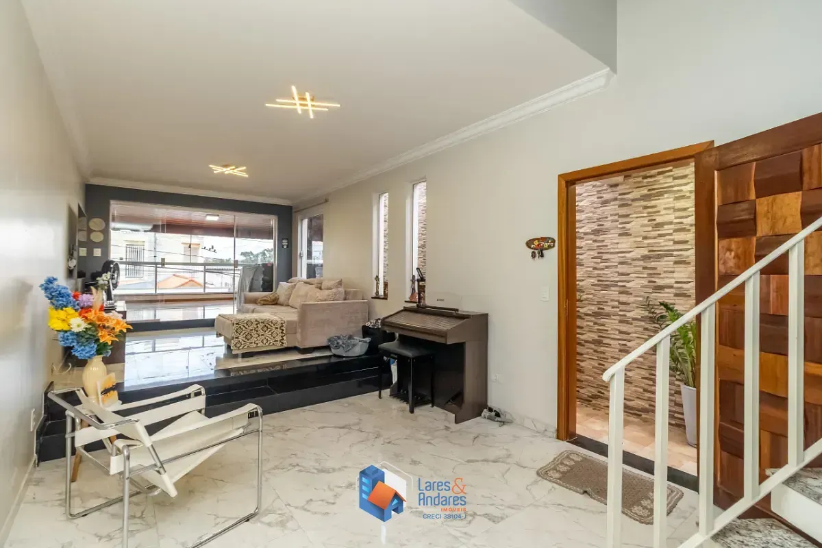 Imagem Sobrado para venda em Vila Lúcia com 3 quartos, sendo 1 suíte, 171m²