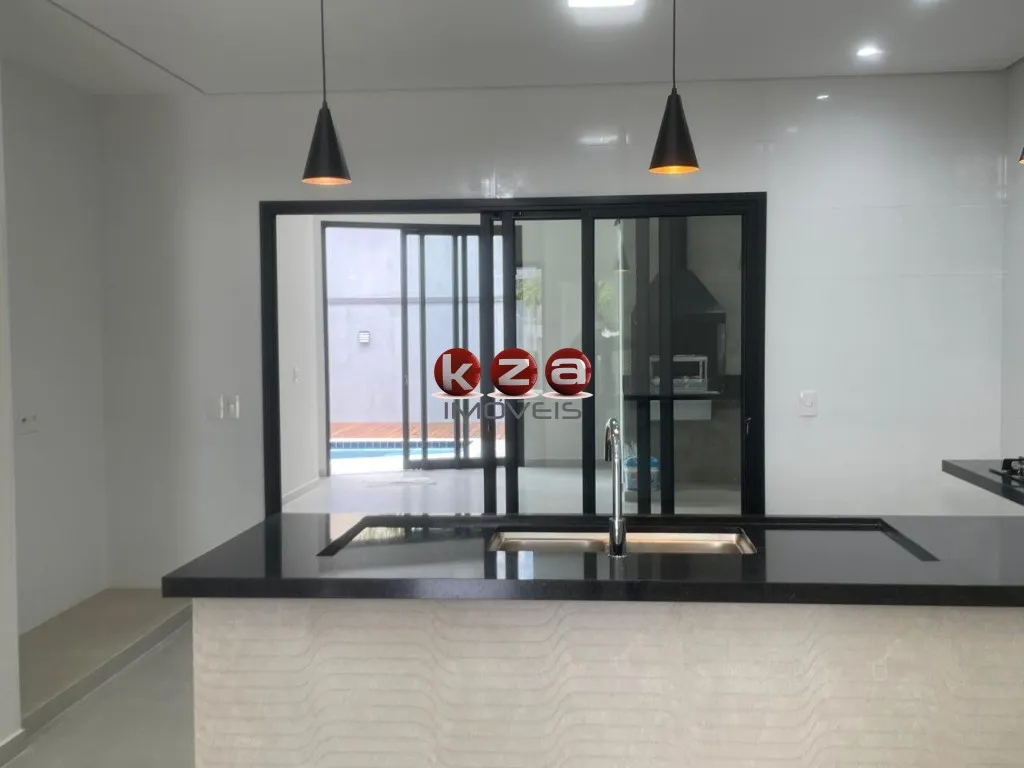 Imagem Casa de Luxo em Condomínio: 3 Quartos, 3 Suites, 3 Salas - Campinas-SP, Condomínio Residencial Luzern Swiss Park - 200m²