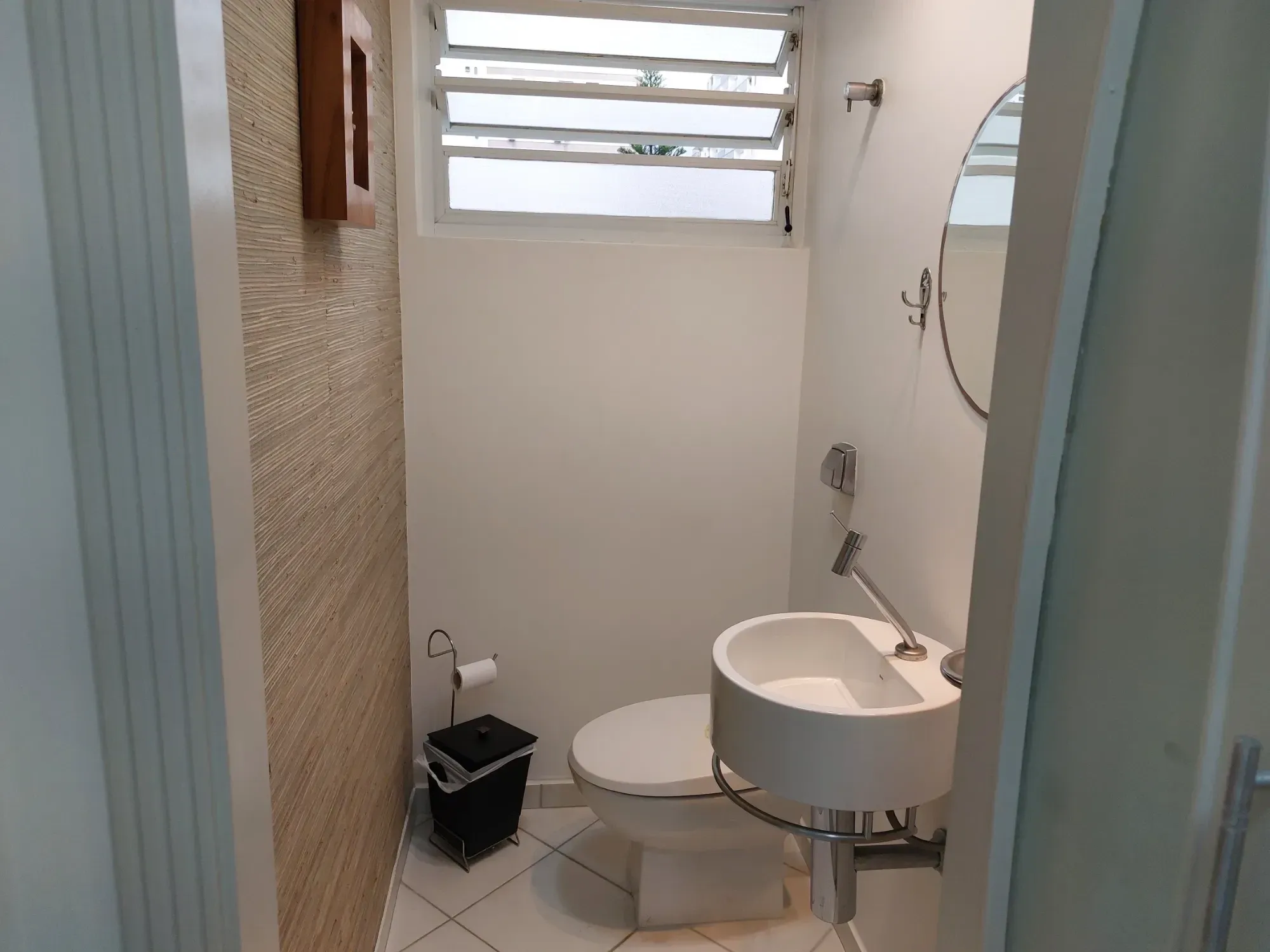 Imagem Apartamento com 4 Quartos à Venda, 113 m² em Pitangueiras - Guarujá