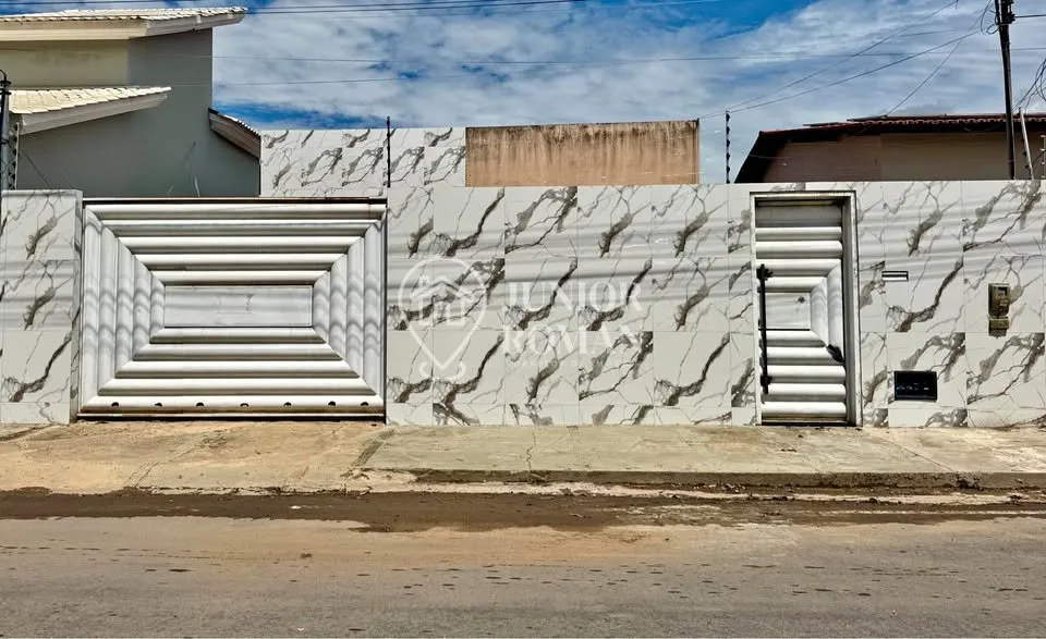 Foto do imóvel CASA 3 DORM, 1 SUITE COM PISCINA VILA REGINA - BARREIRAS/BA
